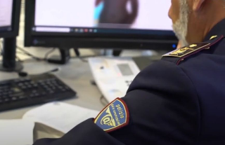 Truffa online nel Teramano: quattro televisori a prezzo stracciato, ma il pacco non arriva mai