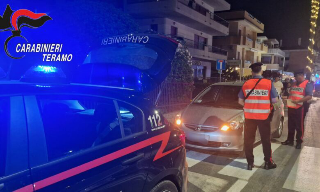 Alba Adriatica: fermato con due panetti di hashish griffati, arrestato un giovane gambiano