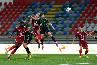 Messori illude il Teramo, Busatto gela il Bonolis: derby con il Chieti finisce 1-1