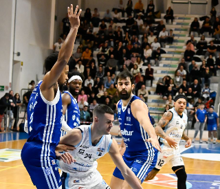 Finale amaro per la Liofilchem Roseto: Brindisi la spunta di un soffio