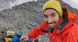 Nepal, sospese le ricerche sul ghiacciaio dello Yalung Ri: nessuna speranza per i cinque alpinisti dispersi