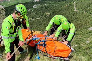 Escursionista si perde nella nebbia sul Picco dei Caprai: soccorso e tratto in salvo dal Soccorso Alpino